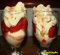 Creme de Cassis, Ingredientes do Creme de Cassis - 4 Bolas de sorvete de creme, 1 Mam&atilde;o papaia grande maduro, 1 Colher (caf&eacute;) de ess&ecirc;ncia de baunilha