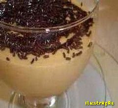 Musse de Caramelo, Ingredientes do Musse de Caramelo - &frac12; Litro de leite, 6 Folhas de gelatina, 6 Ovos, 1 Colher de sopa de amido de milho